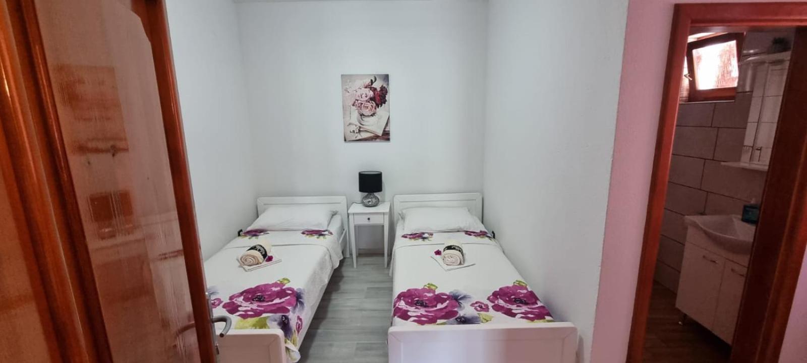 Apartman Rabatin Sveti Filip i Jakov Eksteriør bilde
